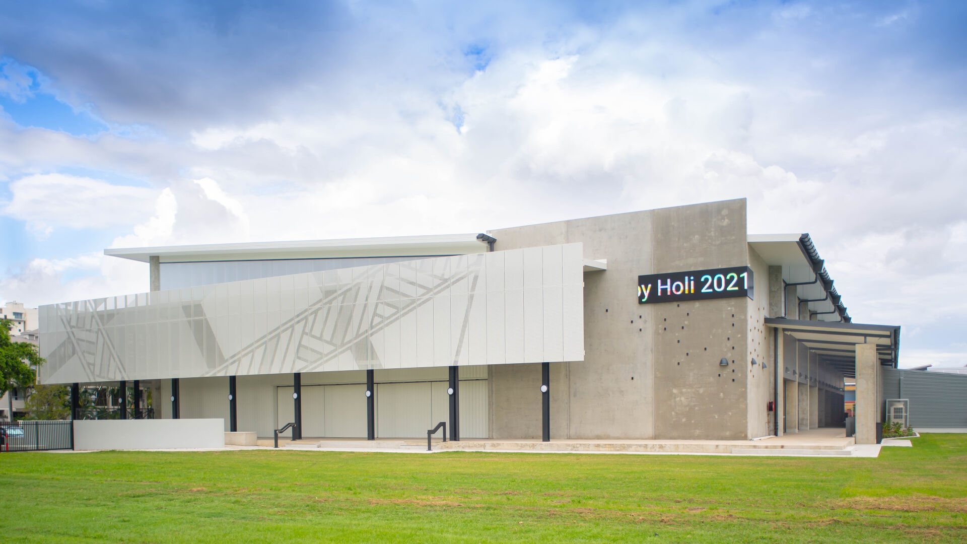 Cairns State High School Multi Purpose Hall, Bou-Wa