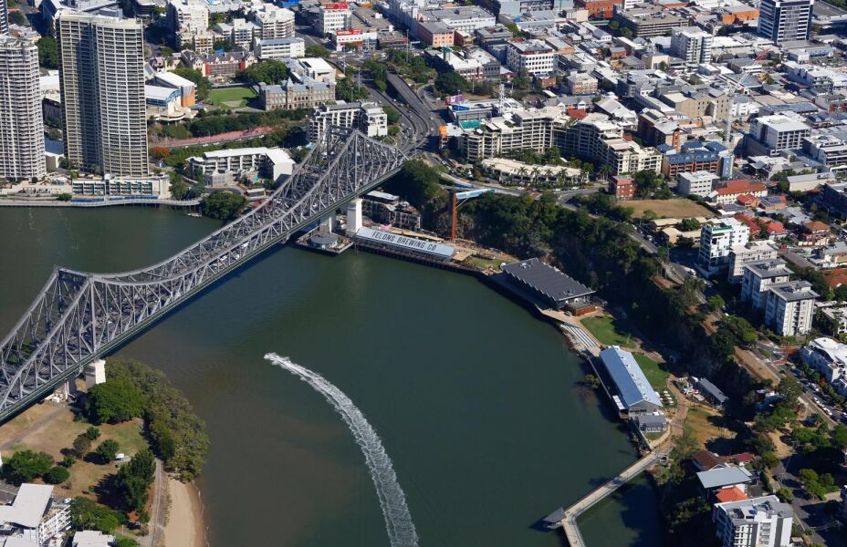 HB-M-HowardSmithWharves-Aerial-2019-01-January-7-LowRes-.jpg