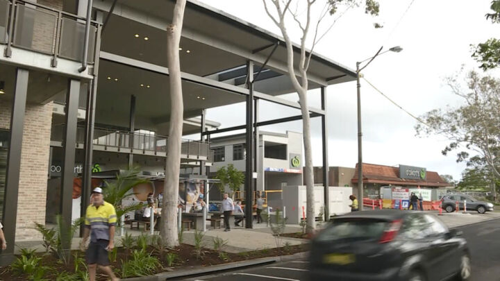 Crowds check out Byron Bay's Latest Supermarket