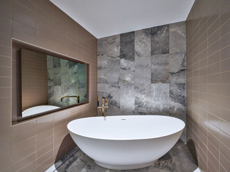 HB-M-CastleResidences-105-LowRes-.jpg