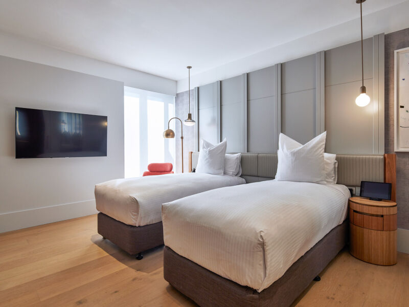 HB-M-CastleResidences-120-LowRes-.jpg
