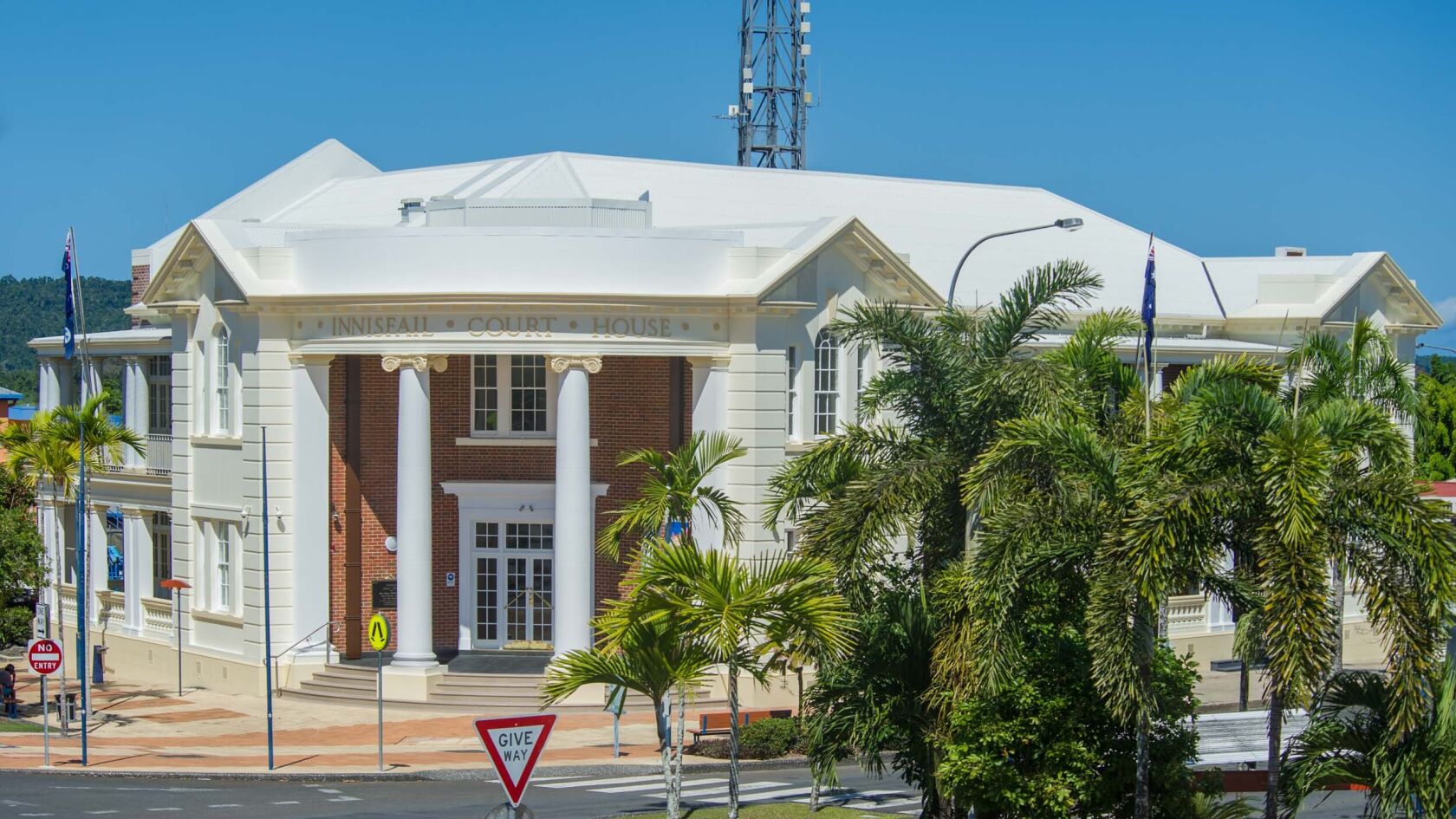 Innisfail Magistrates Court Hutchinson Builders